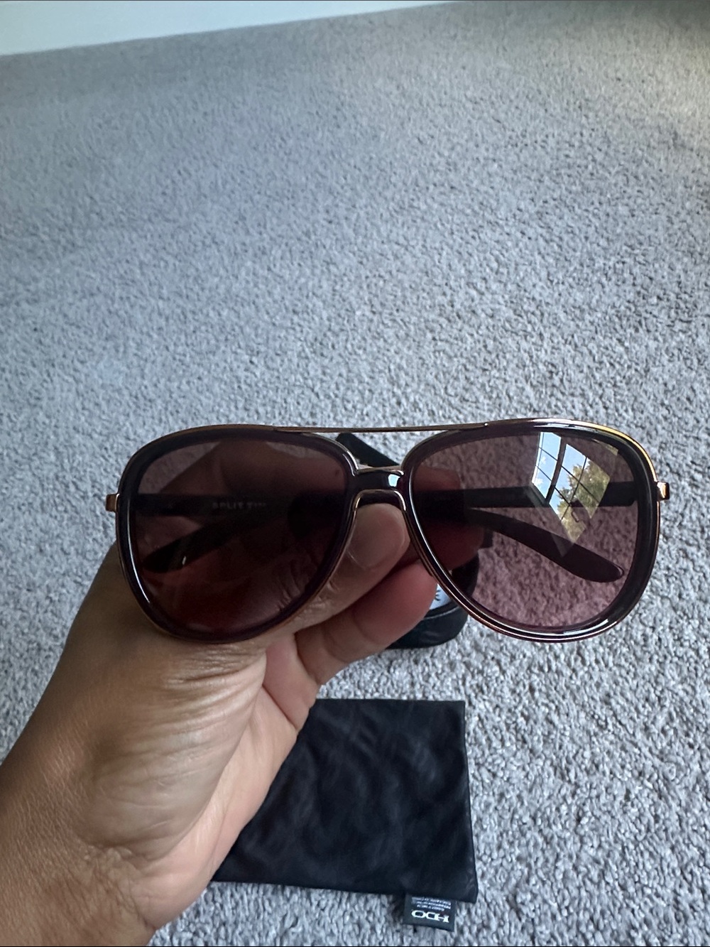Oakley Split Time Sunglasses in Tortoise and Dark Brown Lenses - Picture 4 of 9